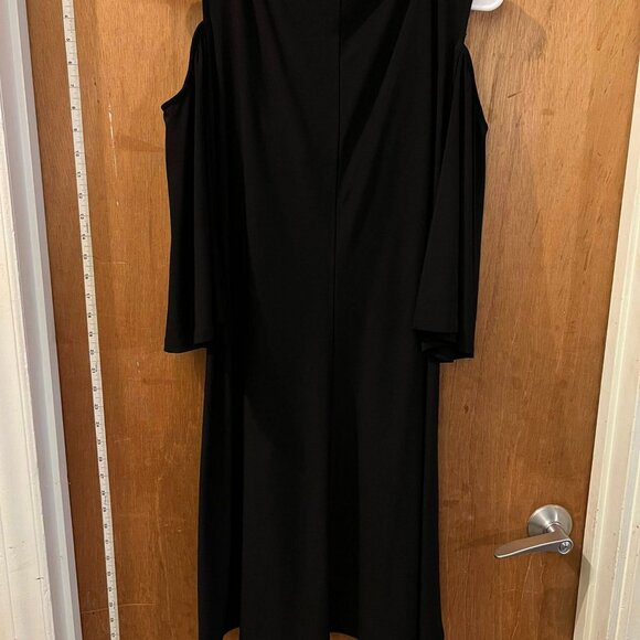 Size XL - Prelude - Black Cold-Shoulder Midi Dress - Picture 5 of 6